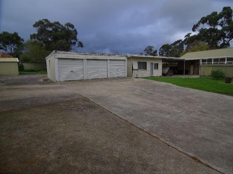 301 Shepherds Hill Road, Eden Hills SA 5050