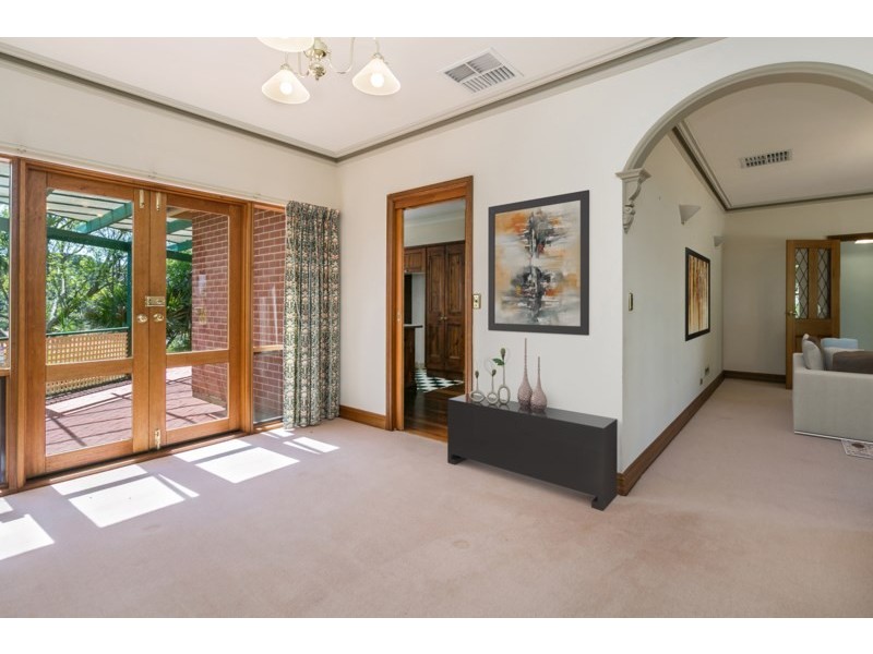 2 Tamarind Walk, Aberfoyle Park SA 5159