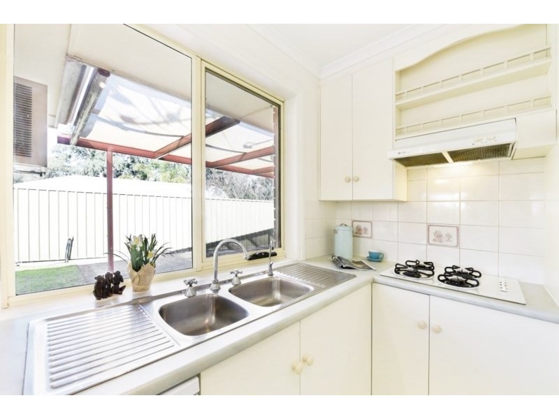 13 Lorikeet Grove, Flagstaff Hill SA 5159