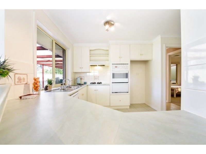 13 Lorikeet Grove, Flagstaff Hill SA 5159