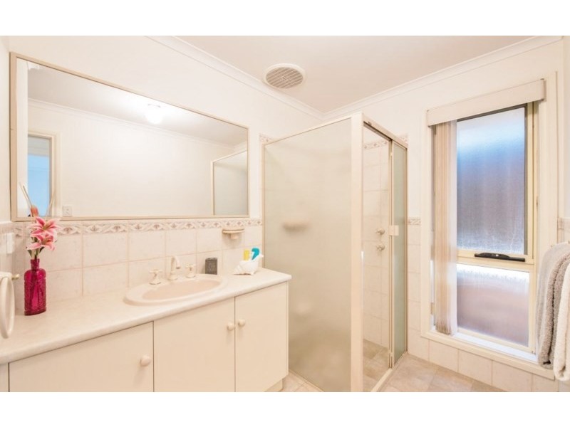 13 Lorikeet Grove, Flagstaff Hill SA 5159