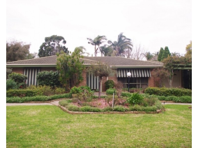 9 De Castella Avenue, Wynn Vale SA 5127