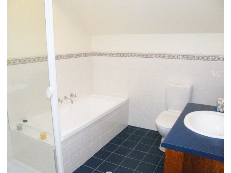 20 Freebairn Drive, Hallett Cove SA 5158