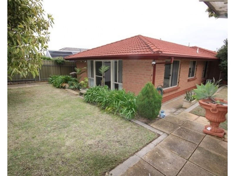 18 Spring Park Circuit, Aberfoyle Park SA 5159