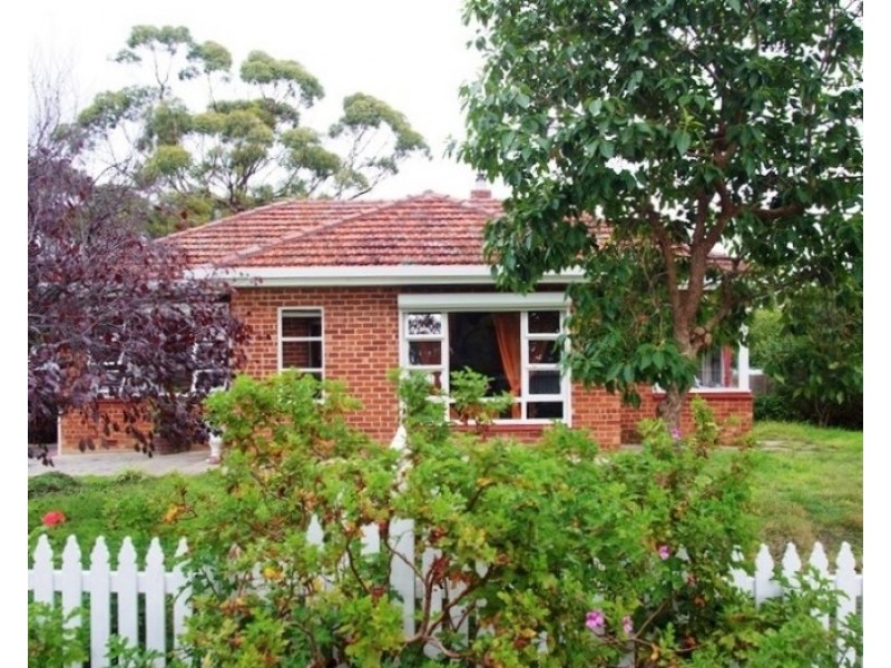 17 Wonoka Street, Eden Hills SA 5050