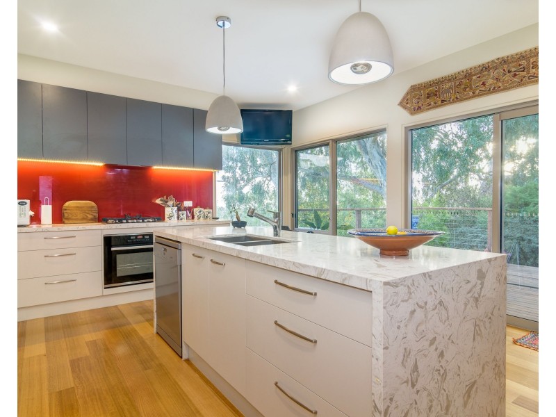 694 Main Road, Chandlers Hill SA 5159