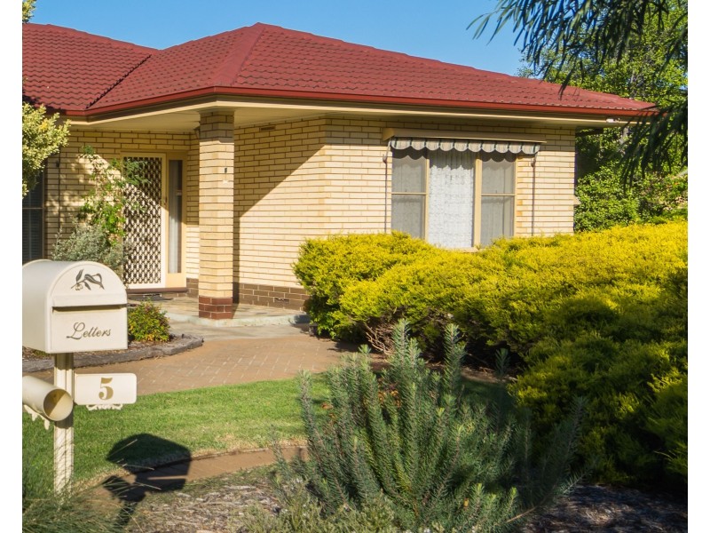 5 Gothic Road, Bellevue Heights SA 5050