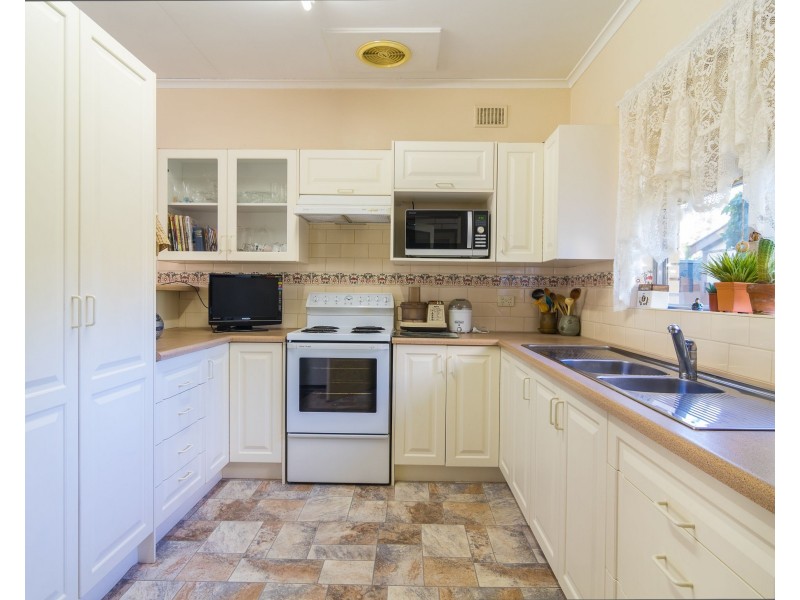 5 Gothic Road, Bellevue Heights SA 5050