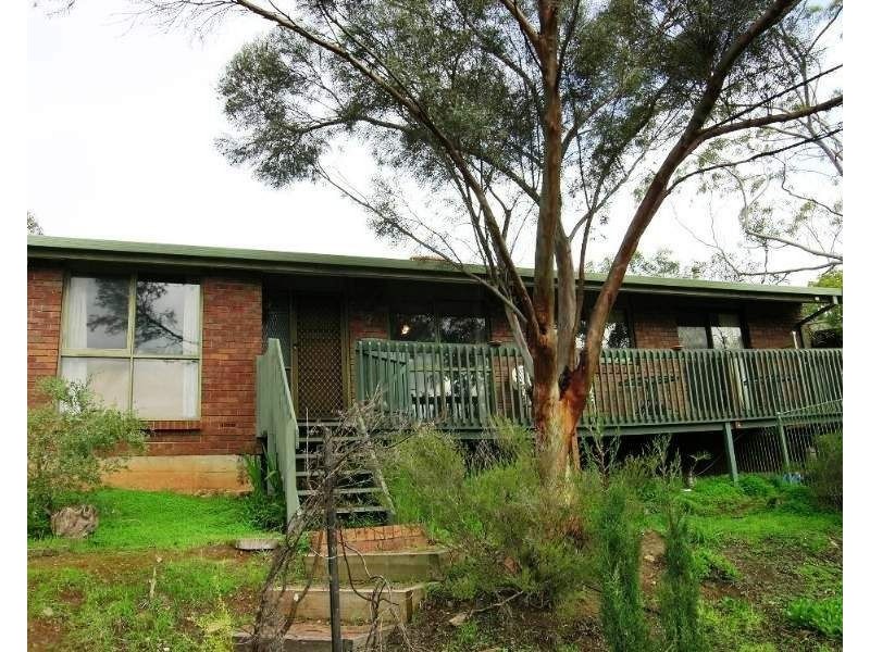 32 Mill Terrace, Eden Hills SA 5050
