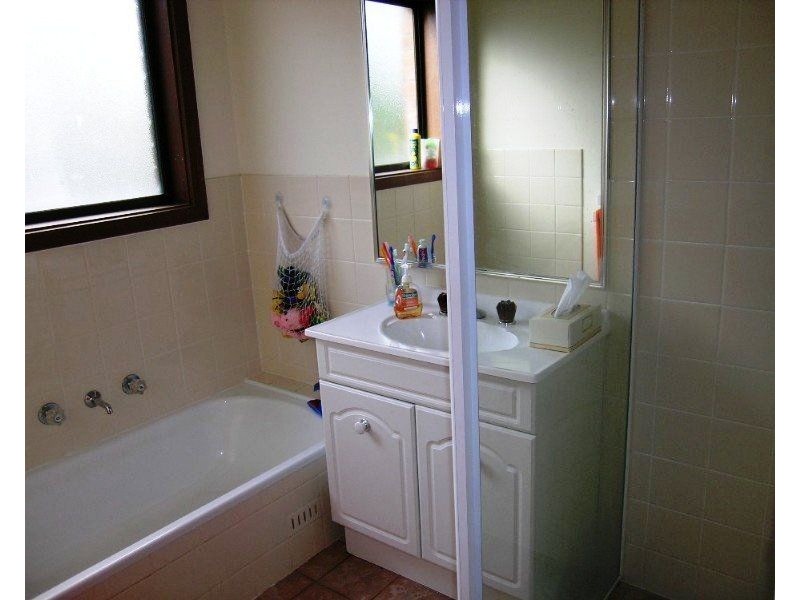 32 Mill Terrace, Eden Hills SA 5050