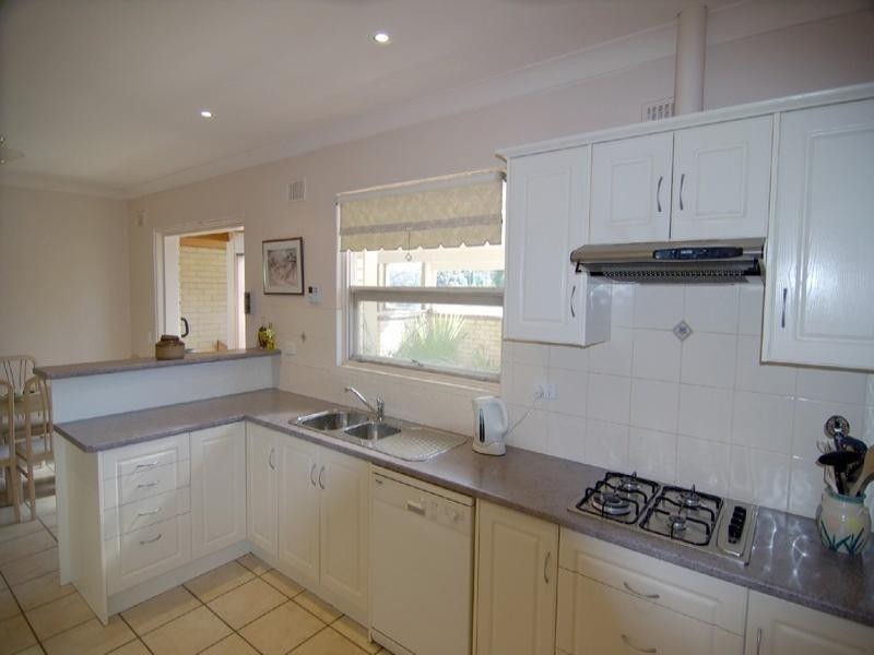 5 Nightingale Crescent, O’halloran Hill SA 5158