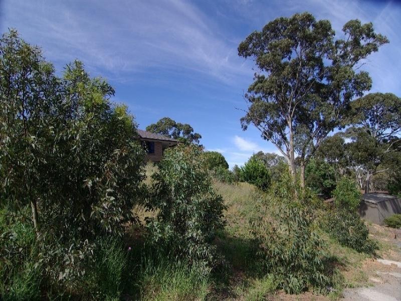 8 The Crest, Chandlers Hill SA 5159