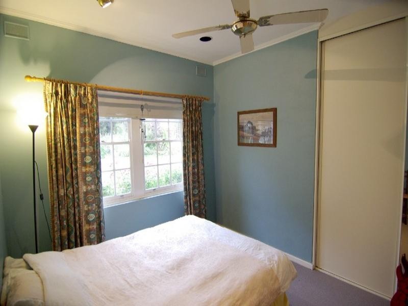 19 Parham Road, Eden Hills SA 5050