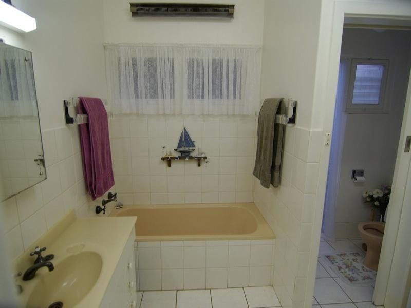 19 Parham Road, Eden Hills SA 5050