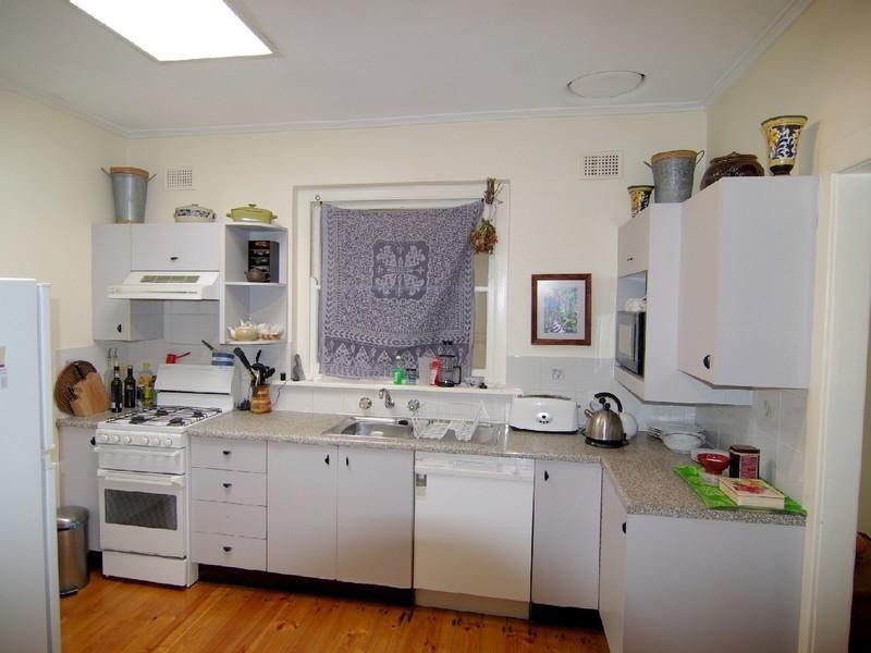 16 Gothic Road, Bellevue Heights SA 5050