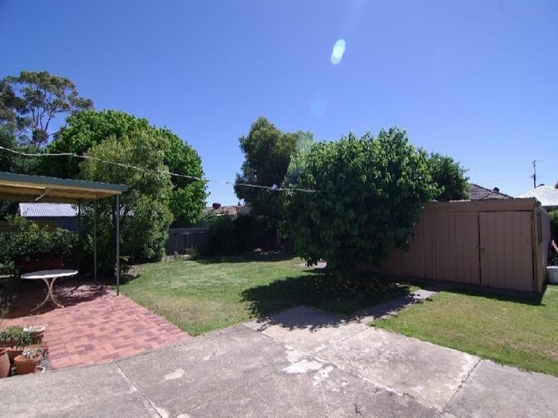 16 Gothic Road, Bellevue Heights SA 5050