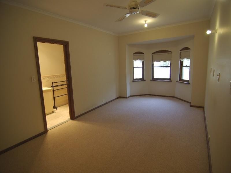 1 Gamble Crescent, Hawthorndene SA 5051