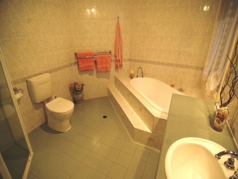 34 Hillsdale Avenue, Coromandel Valley SA 5051