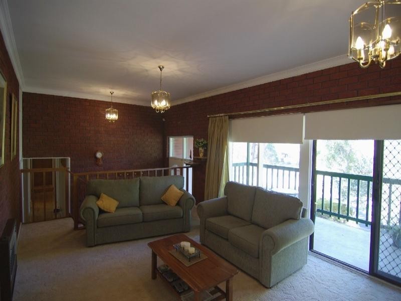 16 Durham Place, Flagstaff Hill SA 5159