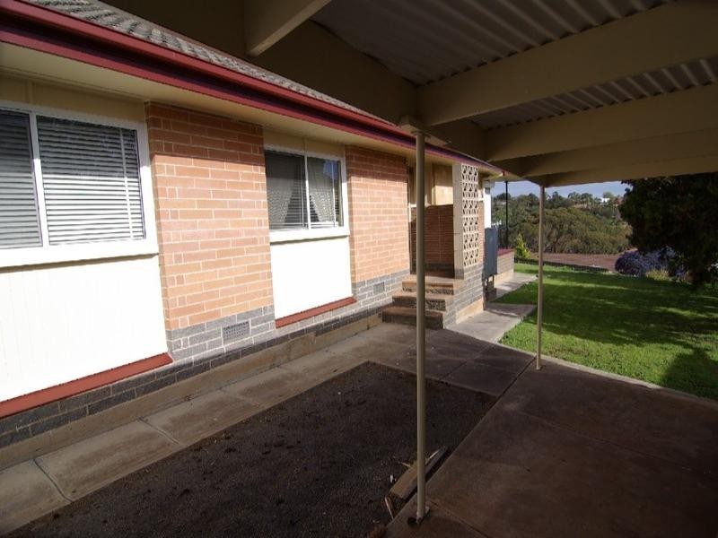 106 Shepherds Hill Road, Bellevue Heights SA 5050