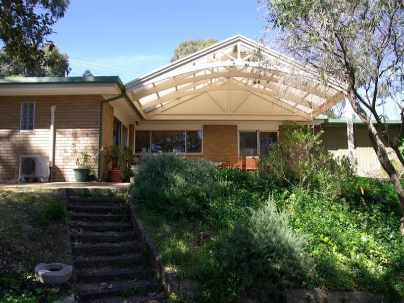 1 Scherer Avenue, Coromandel Valley SA 5051