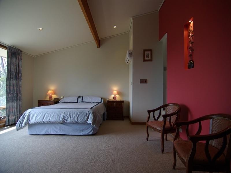 8 Mead Street, Belair SA 5052