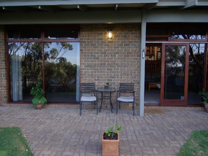 8 Mead Street, Belair SA 5052