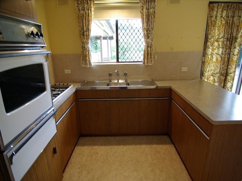 10 Mill Terrace, Eden Hills SA 5050