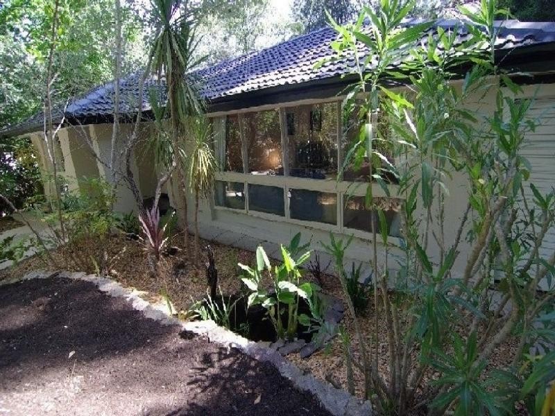 4 Valley Side Drive, Crafers SA 5152