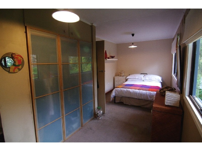 14 Glen Road, Eden Hills SA 5050