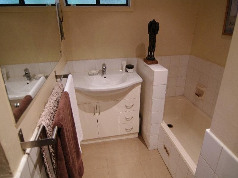 14 Glen Road, Eden Hills SA 5050