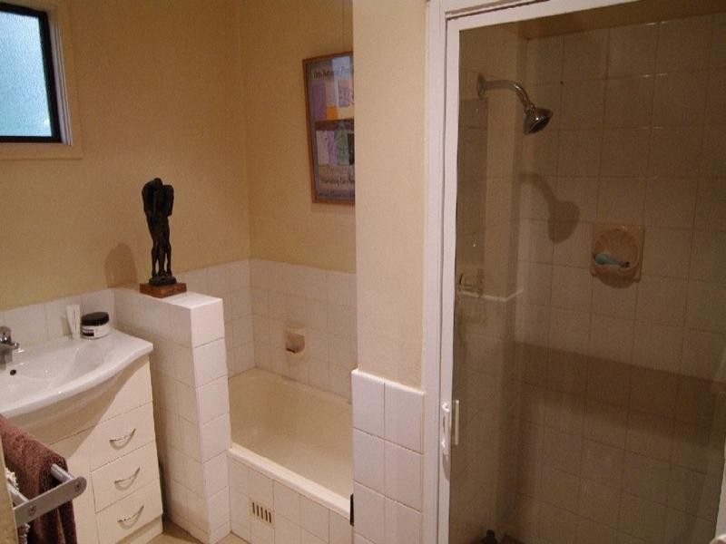 14 Glen Road, Eden Hills SA 5050