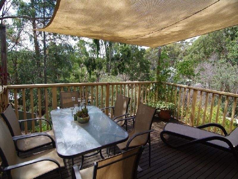 14 Glen Road, Eden Hills SA 5050