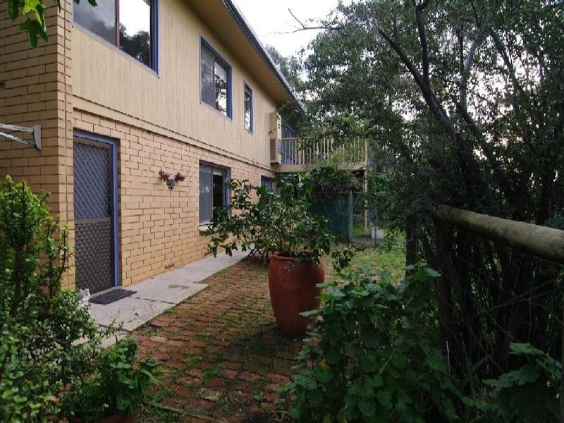 14 Glen Road, Eden Hills SA 5050