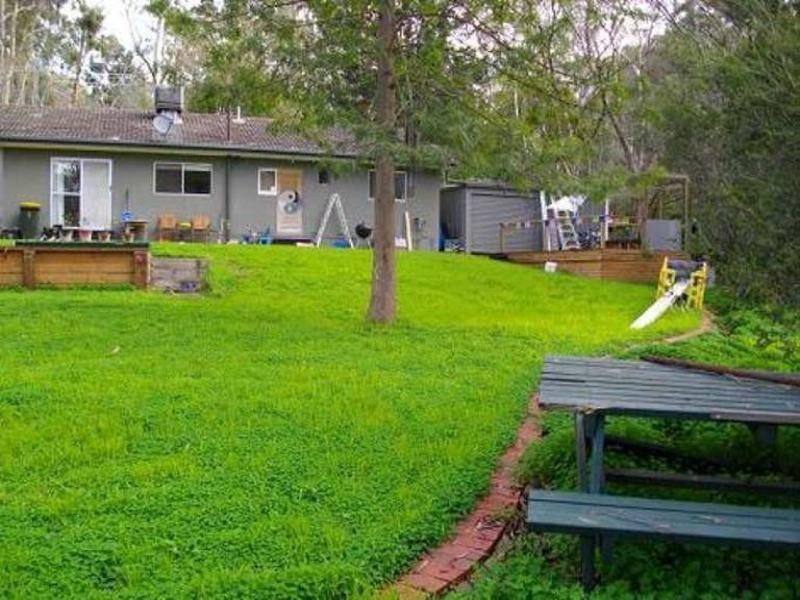 17 Boronia Avenue, Coromandel Valley SA 5051