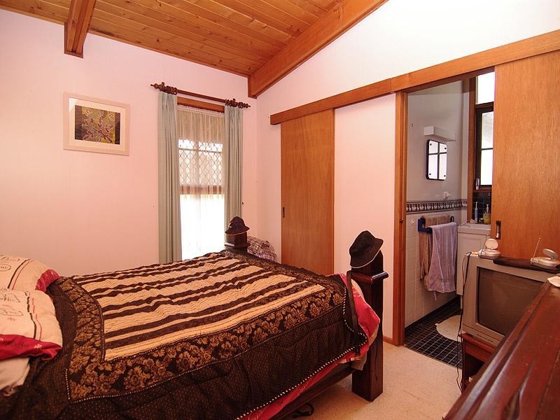 3 Waratah Close, Belair SA 5052