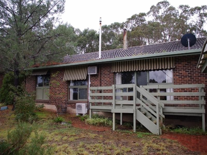 26 Neate Avenue, Belair SA 5052