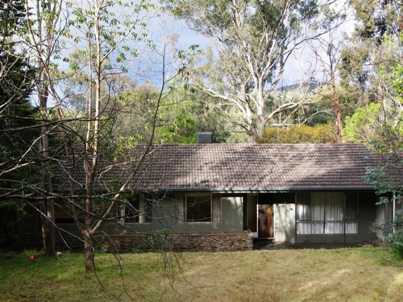 17 Boronia Avenue, Coromandel Valley SA 5051