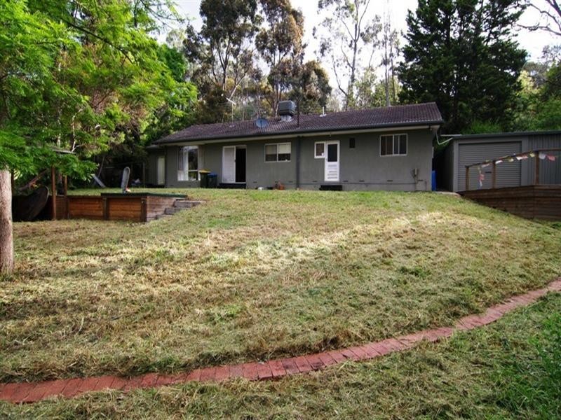 17 Boronia Avenue, Coromandel Valley SA 5051