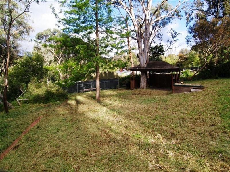 17 Boronia Avenue, Coromandel Valley SA 5051