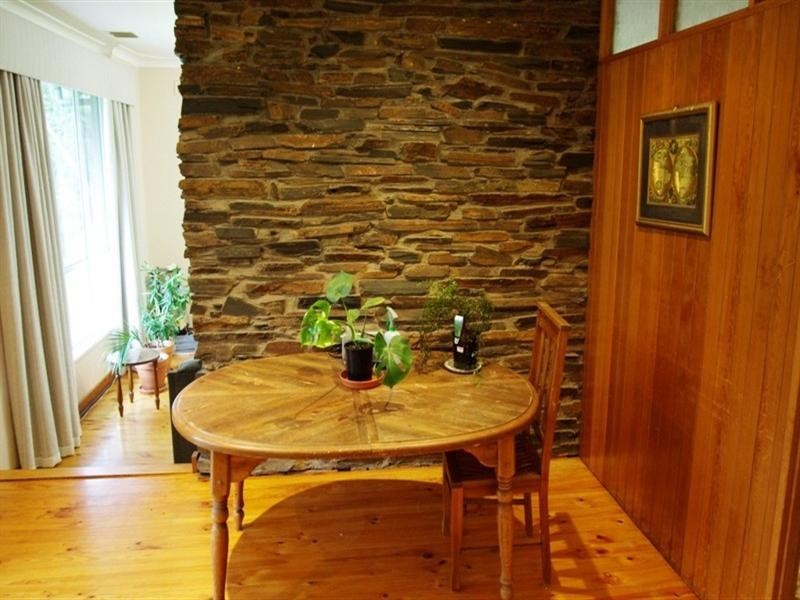 17 Boronia Avenue, Coromandel Valley SA 5051