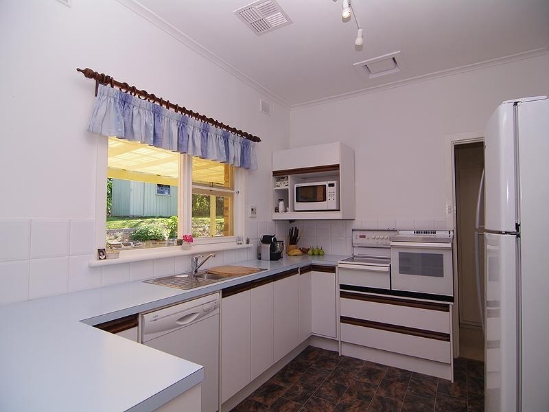 6 Devon Drive, Coromandel Valley SA 5051