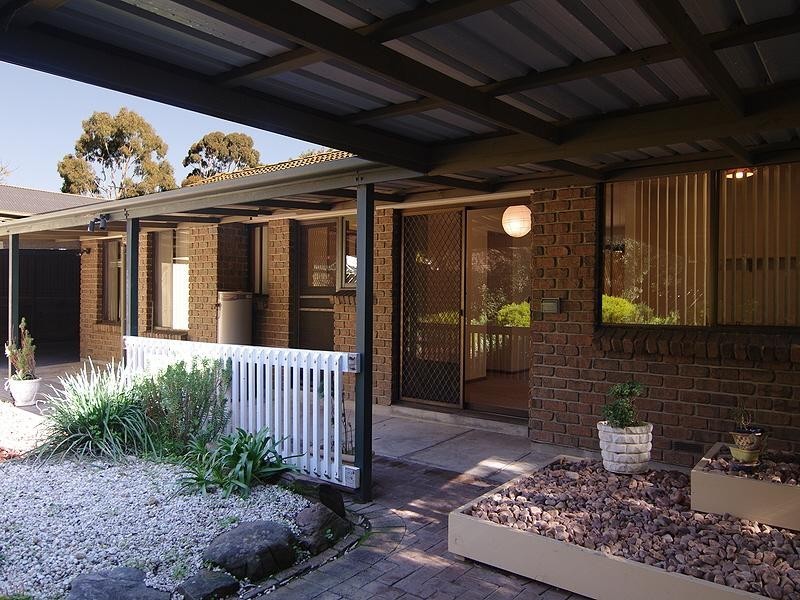 5 Newport Crescent, Aberfoyle Park SA 5159