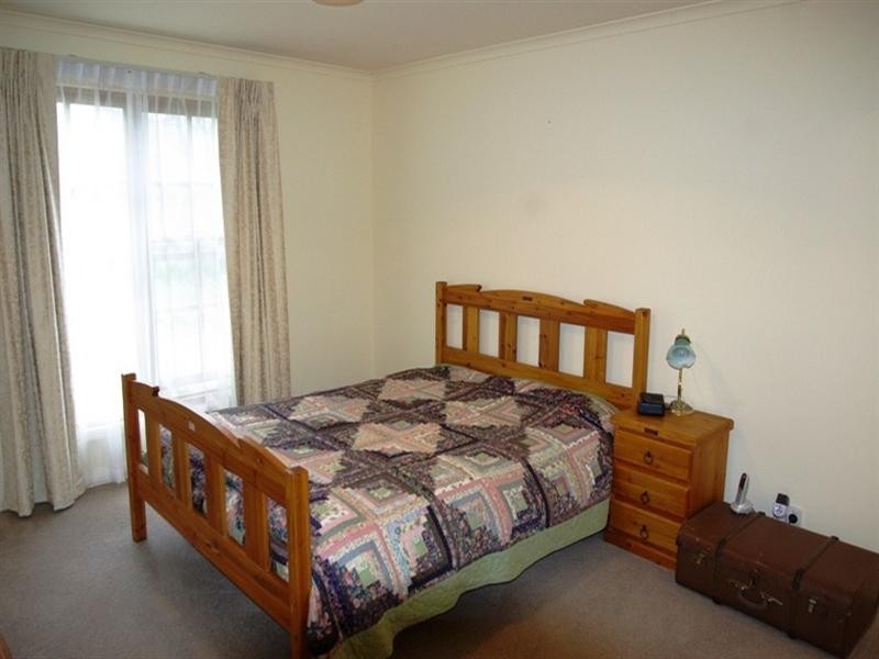 27 Gorse Avenue, Hawthorndene SA 5051