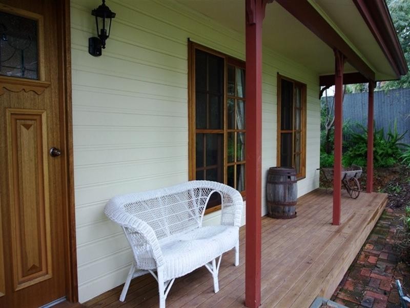 27 Gorse Avenue, Hawthorndene SA 5051