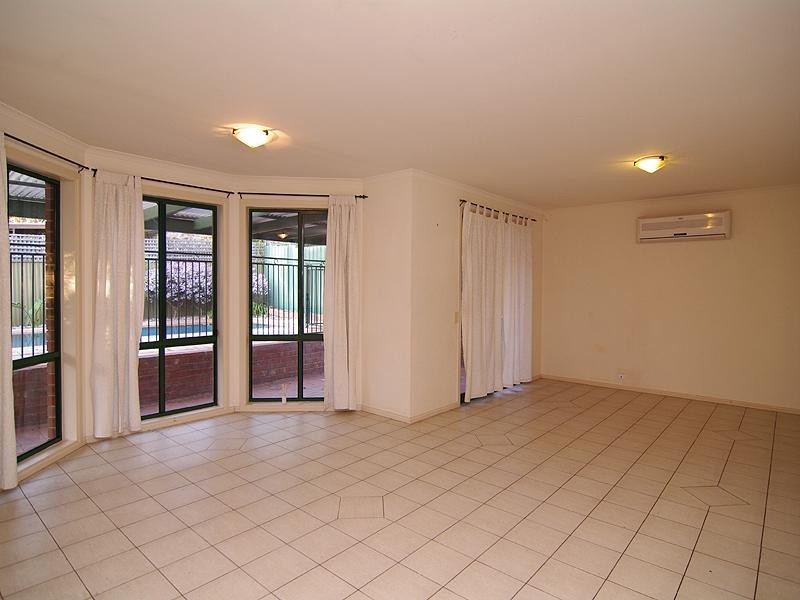 4 Yalpara Street, Eden Hills SA 5050