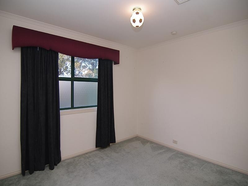 4 Yalpara Street, Eden Hills SA 5050