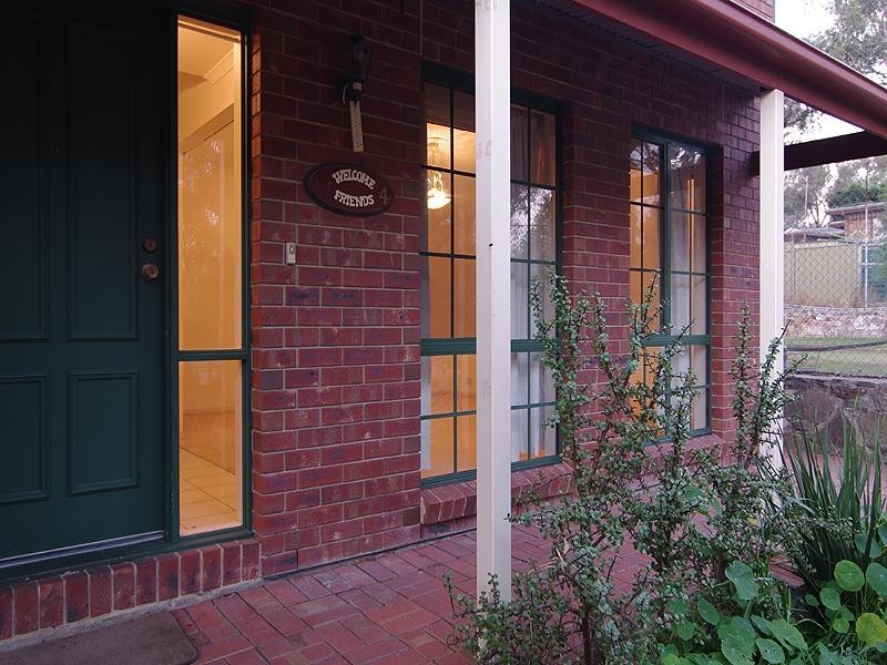 4 Yalpara Street, Eden Hills SA 5050