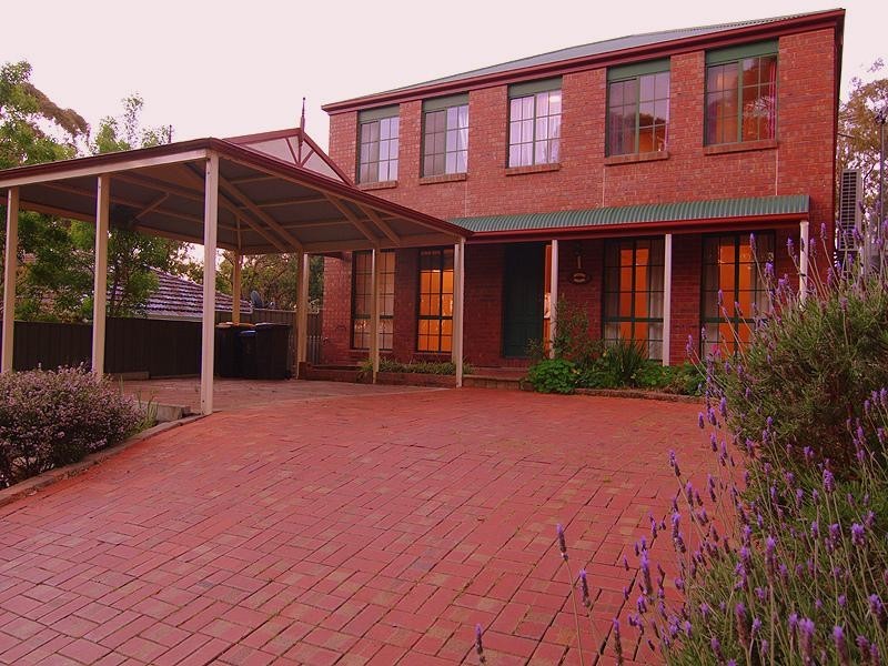 4 Yalpara Street, Eden Hills SA 5050