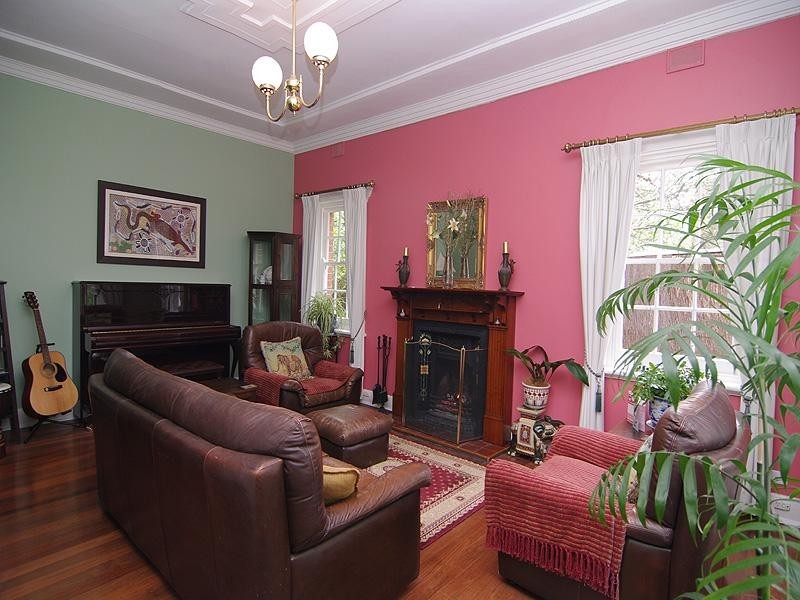 20 Gloucester Avenue, Belair SA 5052